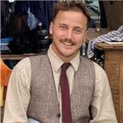 Experienced photographer guiding curious learners to master visual storytelling with confidence and creativity.